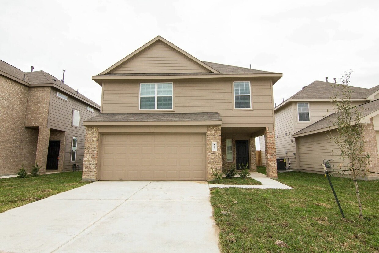 Primary Photo - 4147 Silver Ranch Rd