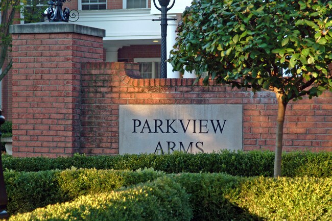 Foto del edificio - Parkview Arms Apartments