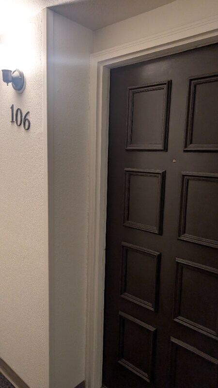 Foto del edificio - 2201 Romig Pl