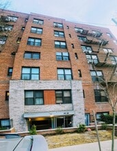 Building Photo - 141-30 84th Rd