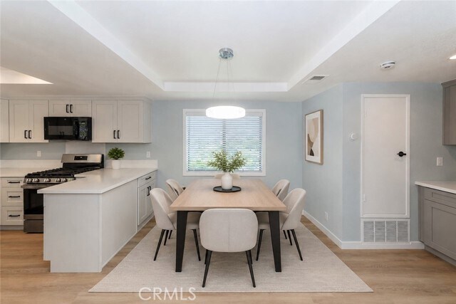 Foto del edificio - 510 Quiet Brook Cir