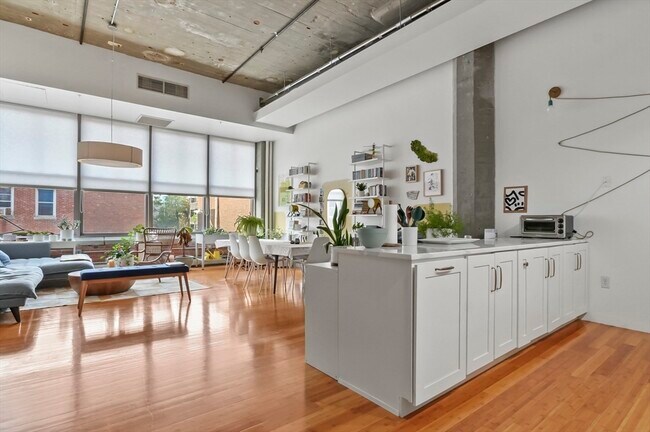 Foto del edificio - 156 Porter St