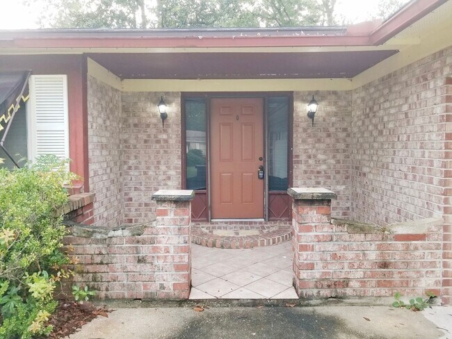 Foto del edificio - 3 Bedroom, 2 bath home in Lakeside Estates!!