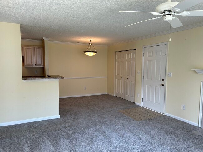 Foto del edificio - 3741 Block House Way