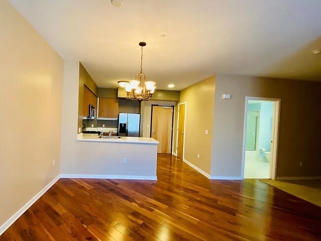 cocina y comedor - 5800 3rd St