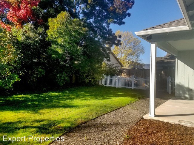 Building Photo - 3 br, 2 bath House - 1035 Birmingham St
