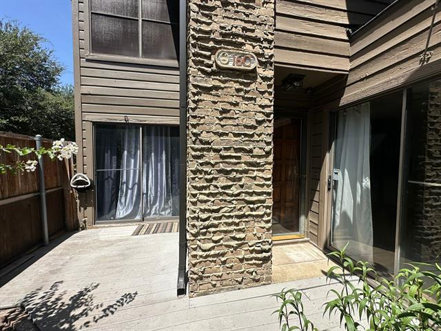 Building Photo - 333 Melrose Dr