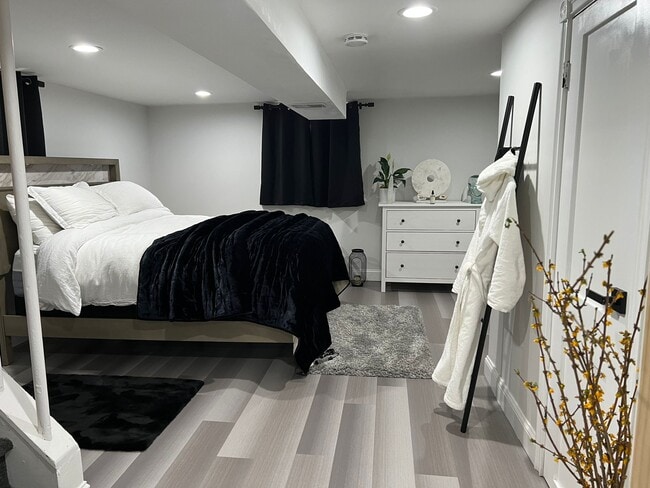 Building Photo - 13306 145th St