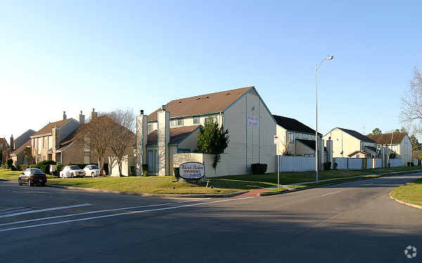 Primary Photo - Wilcrest Meadows Townhomes