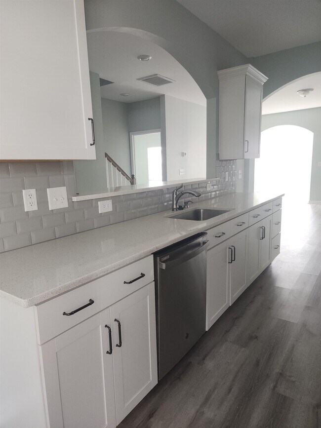 Foto del edificio - 5527 Redleaf Rose Dr