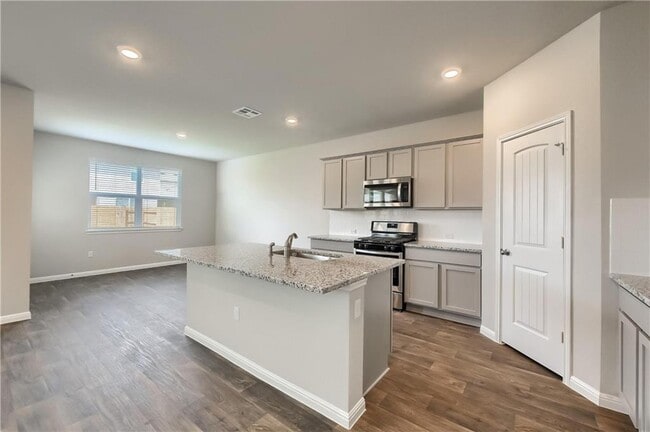 Building Photo - 212 Strand Ln