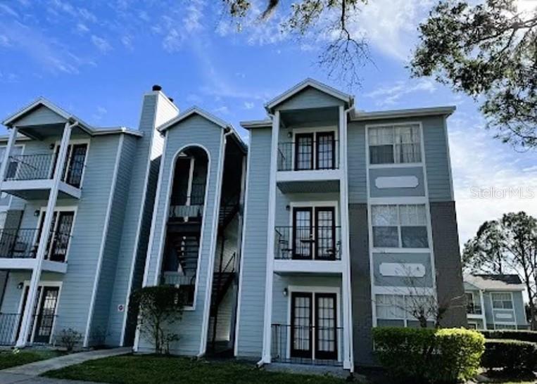 Primary Photo - 2550 N Alafaya Trail