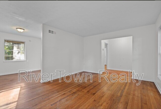 Building Photo - 4867 Haleville Rd