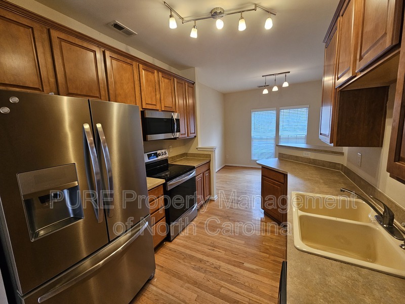 Primary Photo - 9805 Mallard Glen Dr