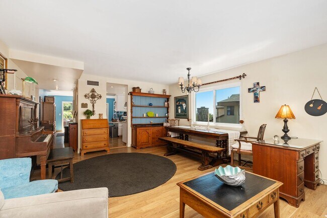 Foto del edificio - 3068 Zell Dr