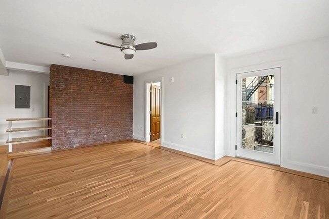 Building Photo - 165 Winthrop Rd