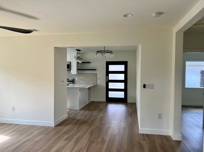 Foto del edificio - 8133 Rancheria Dr