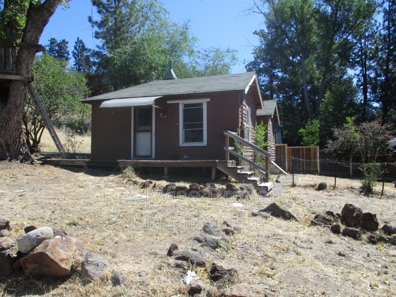 Primary Photo - 1618 NW 8th St