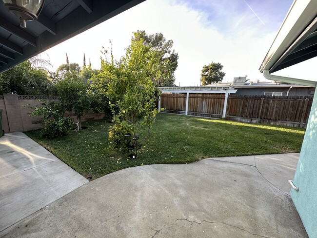 Front yard (view from front door) - 12020 Neenach St