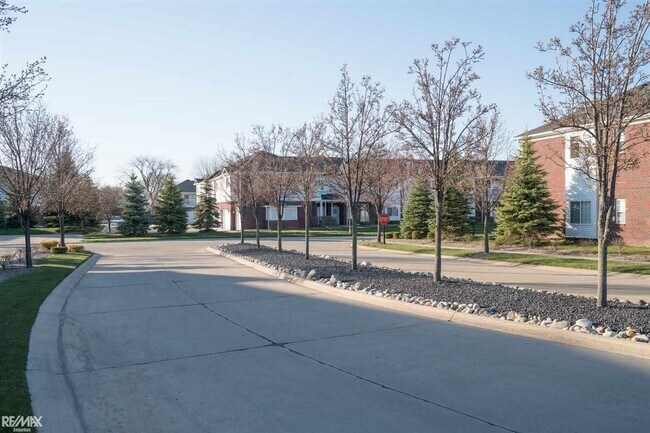 Foto del edificio - 14618 Moravian Manor Cir