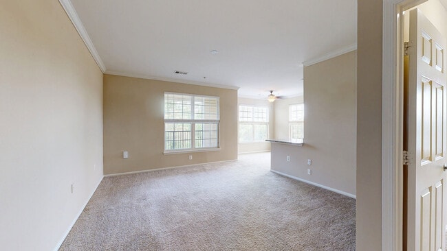 Interior Photo - The Courts at Dulles