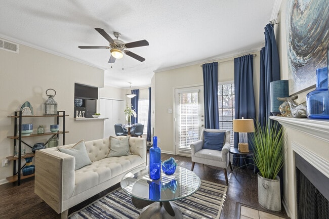 Foto del edificio - The Reston Apartments
