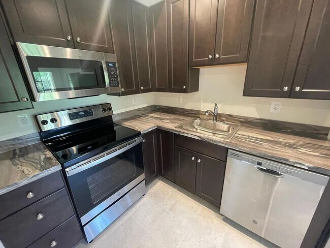 Foto del edificio - 1076 Delphi Ln