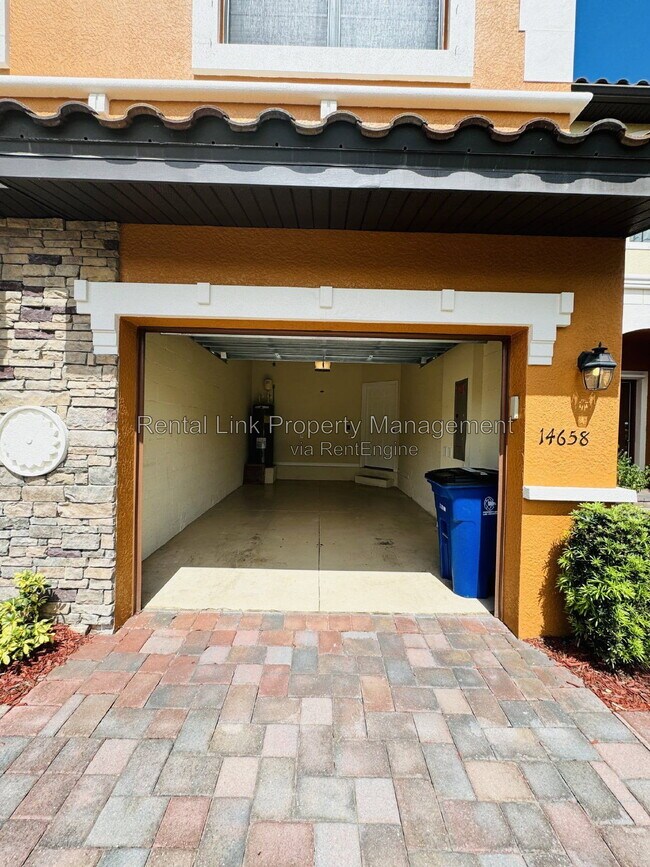 Foto del edificio - 14658 Summer Rose Way