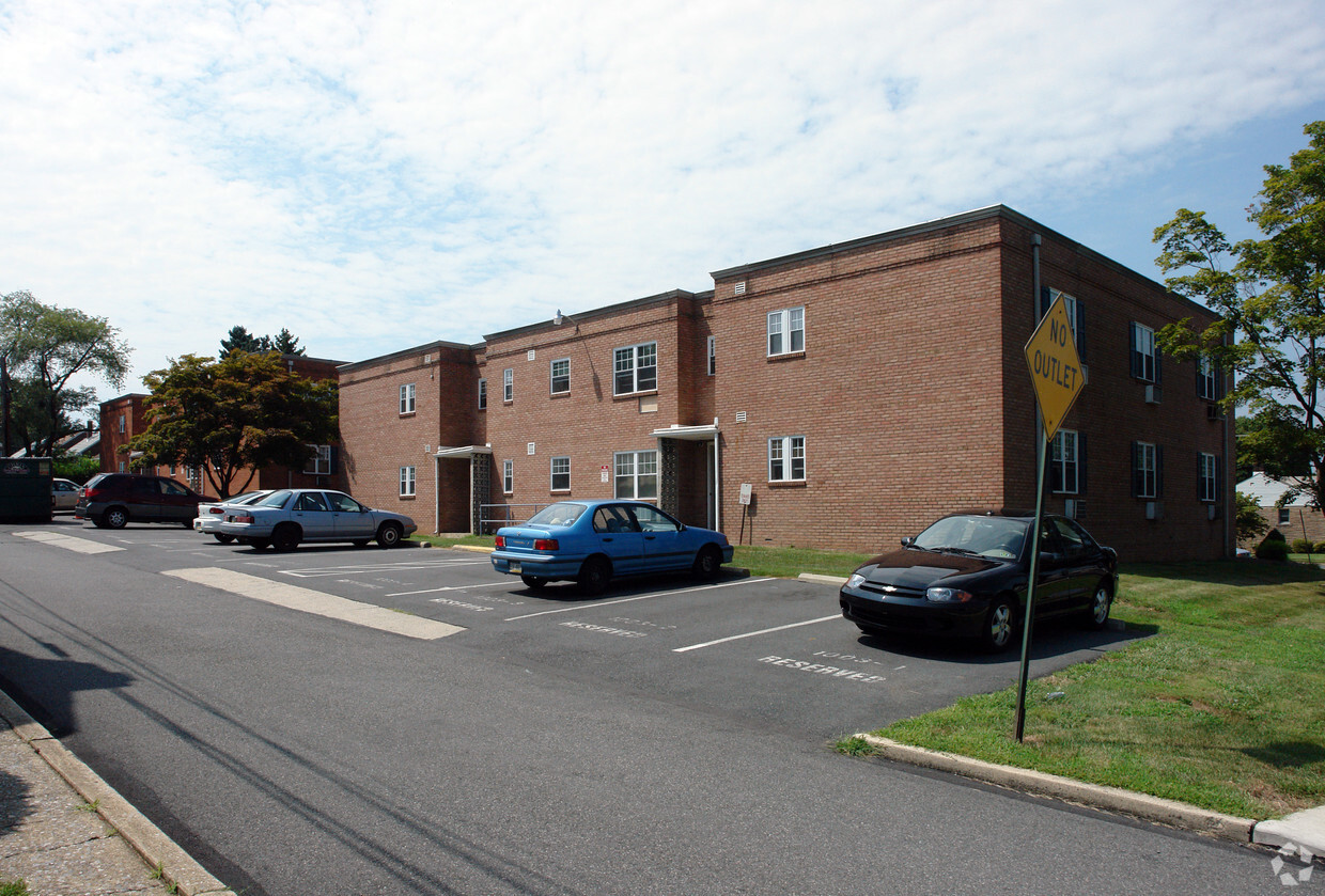 Building Photo - Jefferson Apartments