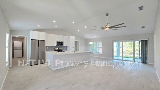 Foto del edificio - 423 NE 31st St