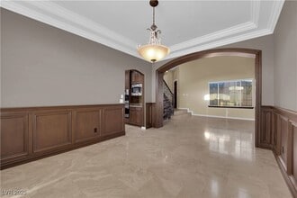 Building Photo - 10057 Portula Valley St