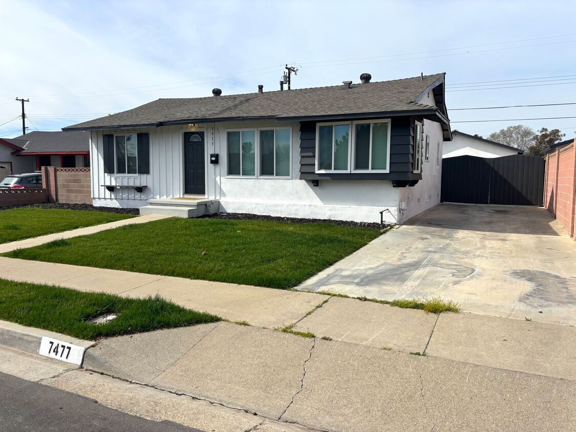 Foto principal - Totally remodeled Buena Park home availabl...