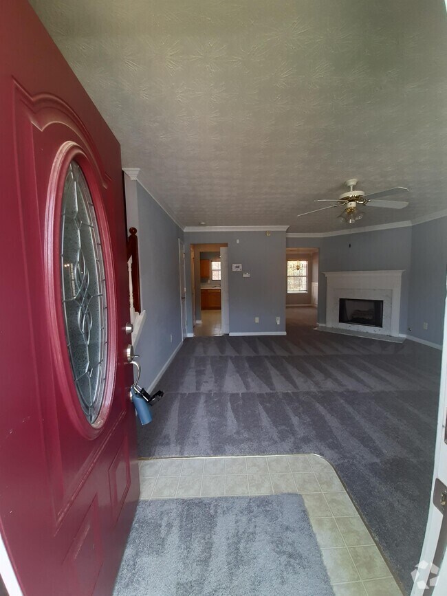 Wind Gate Apartments for Rent with Hardwood Floors Lithonia, GA 3