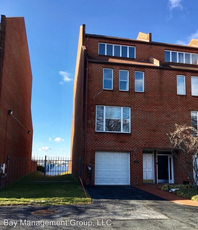 Building Photo - 3 br, 2.5 bath House - 2389 Boston Street