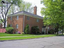 Building Photo - 950 Vineshire Rd
