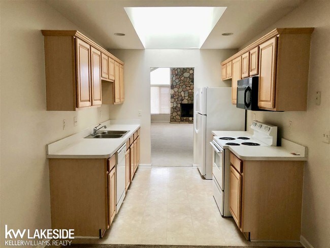 Building Photo - 50265 Paradise Ct