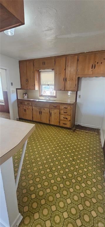 Foto del edificio - 5 Westway Ave