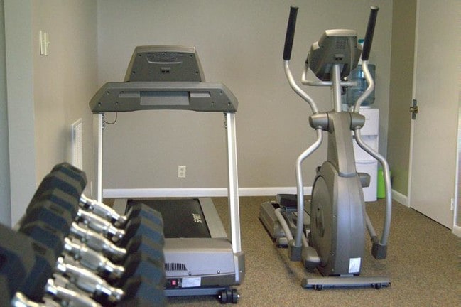 Gimnasio - Summer Court Townhomes