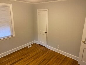Building Photo - 3808 Capers Ave