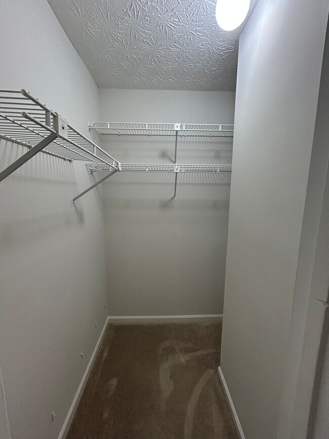 Building Photo - 222 Forkner Dr