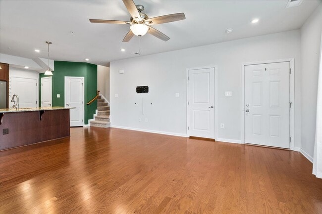 Building Photo - 6500 Walcott Ln