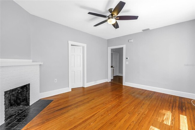 Foto del edificio - 116 16th Ave SE