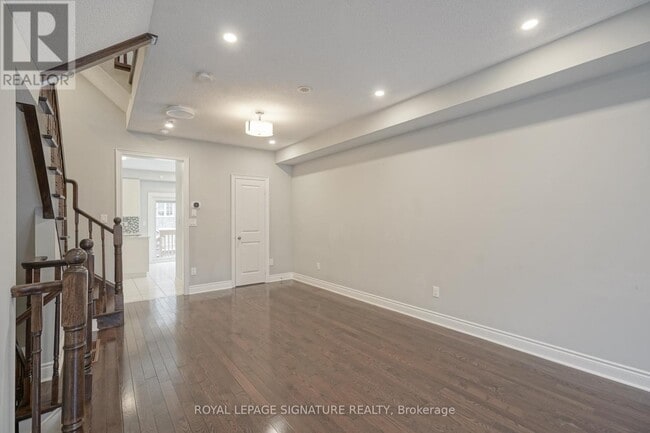 Photo du bâtiment - 9 Johnson Farm Ln