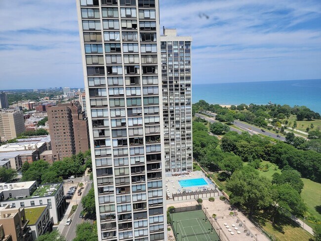 Foto del edificio - 5415 N Sheridan Rd
