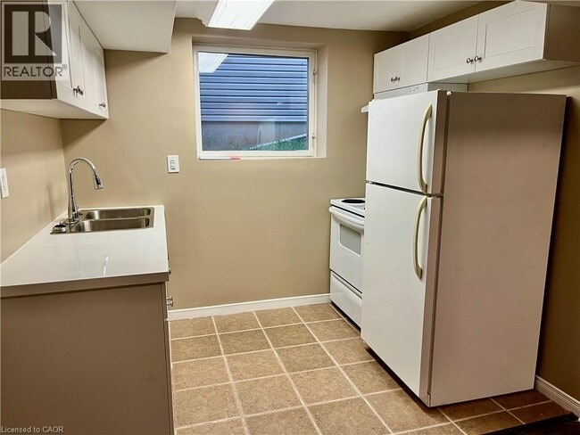 Building Photo - 779 Angler Way