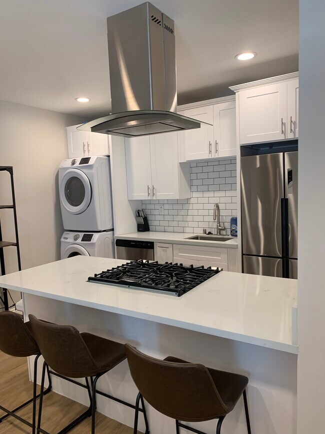 Foto del edificio - 8331 Winsford Ave