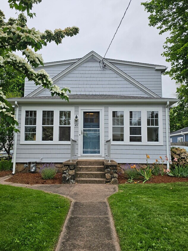 Foto principal - 45 Harding Ave