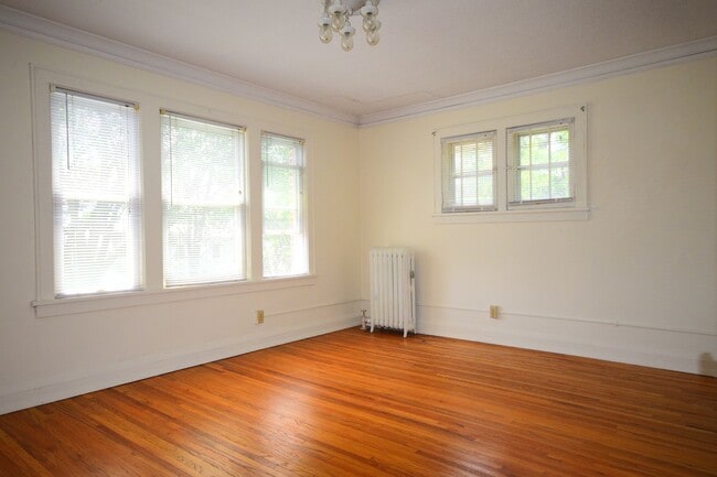 Building Photo - 1640 Randolph Ave
