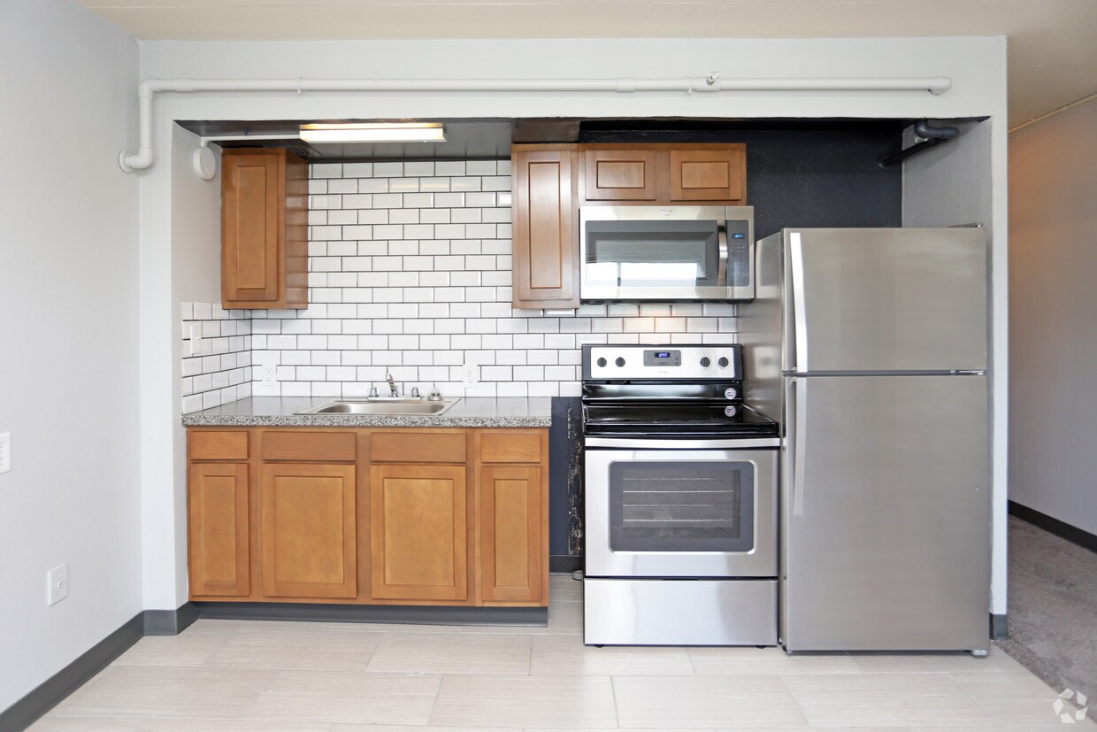 Capitol Hill Apartments Apartments 320 N 22nd St Omaha, NE