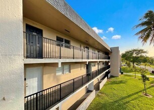 Building Photo - 7900 S Colony Cir